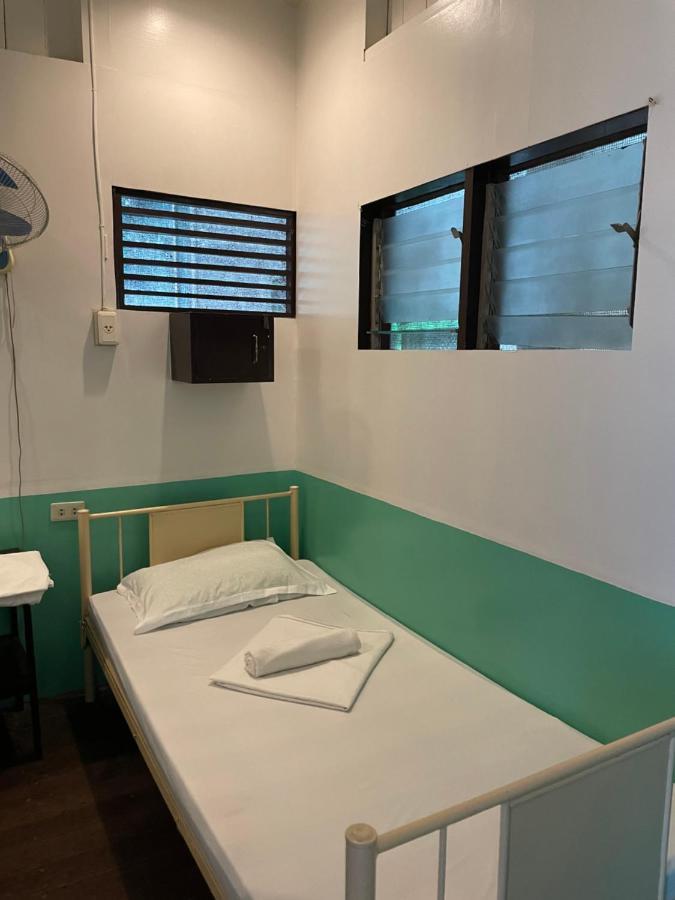 Austrias Guest House El Nido Esterno foto