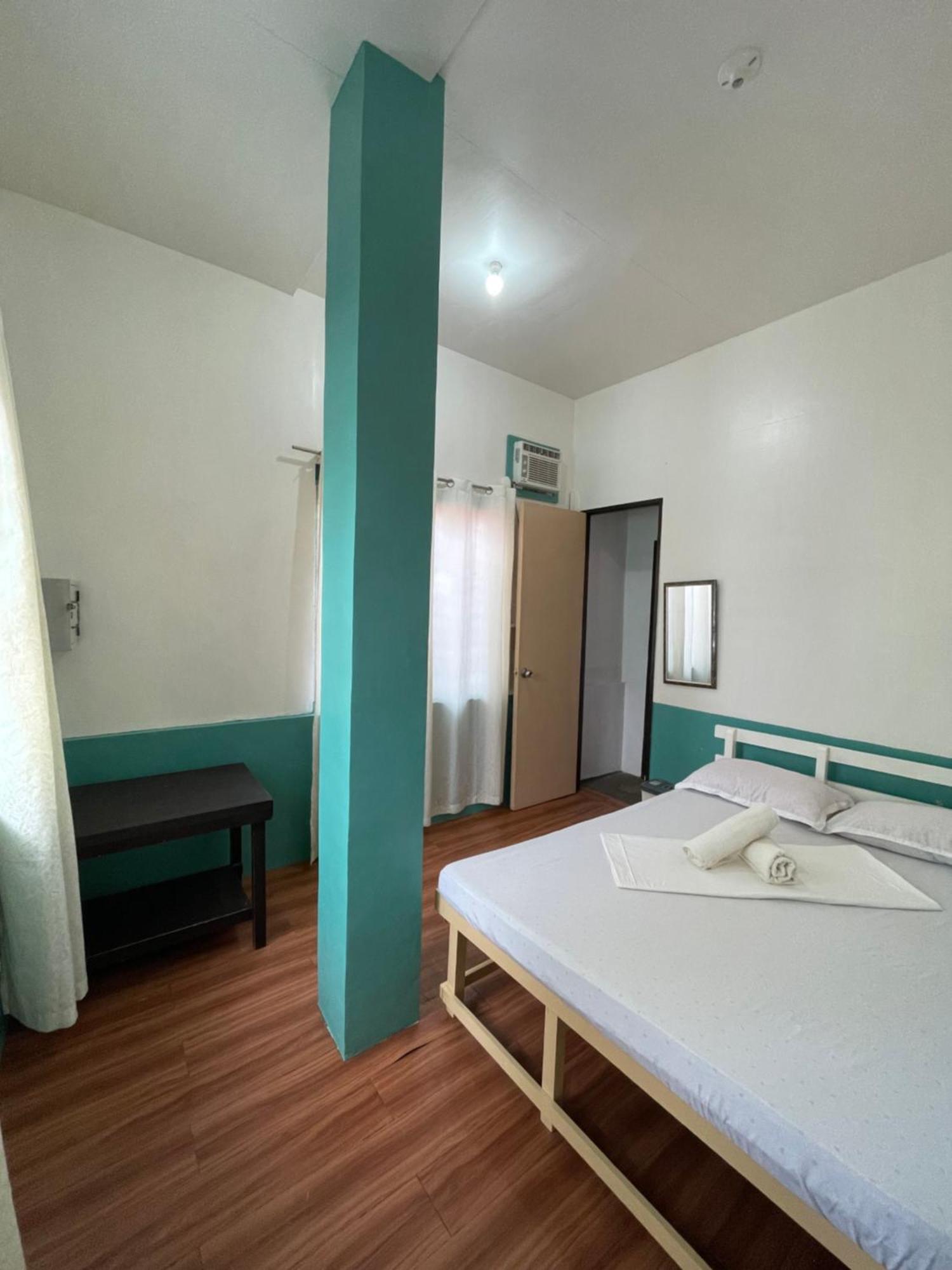 Austrias Guest House El Nido Esterno foto