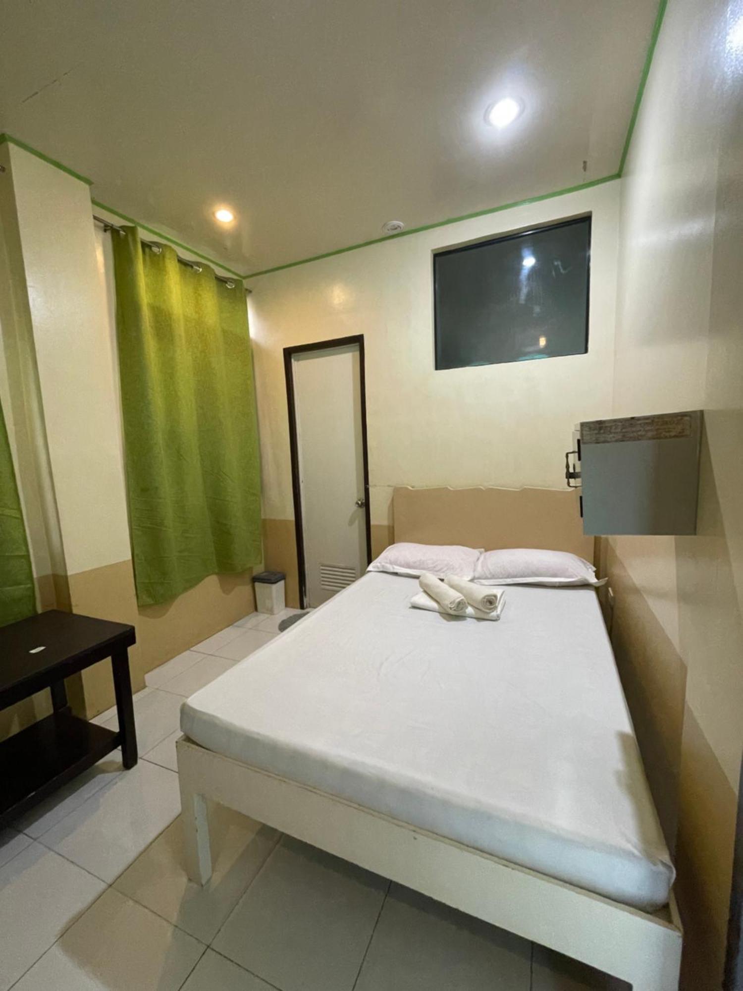 Austrias Guest House El Nido Esterno foto